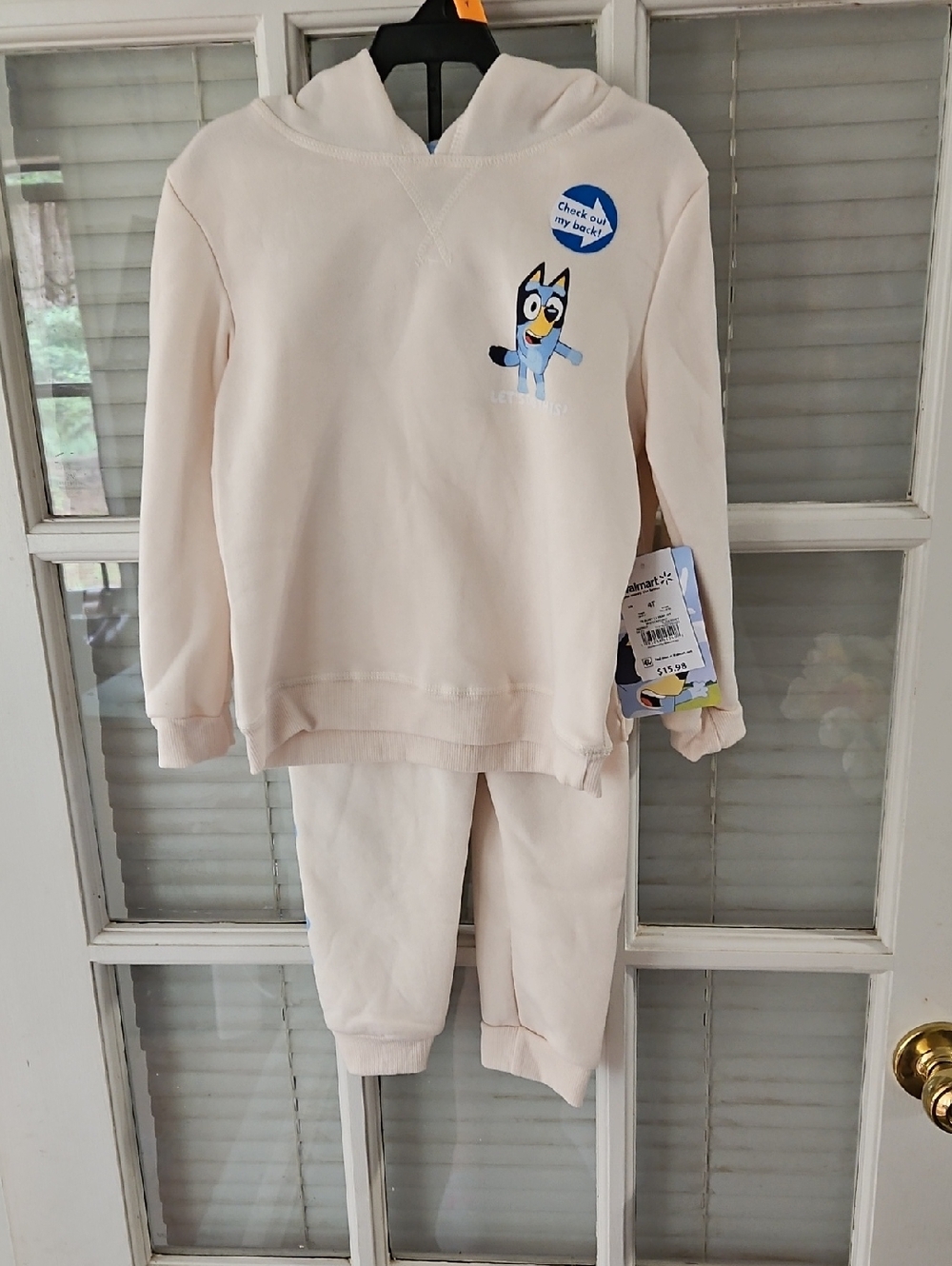 NWT Bluey 2 Pc Hoodie Set. Size 4T